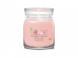 YANKEE CANDLE Fresh Cut Roses svíčka 368g / 2 knoty (Signature střední)