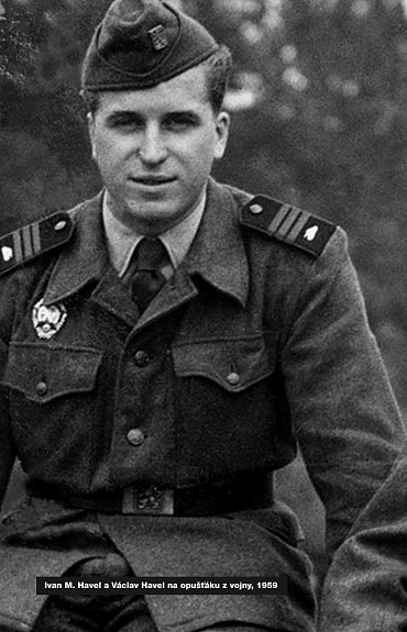 Náhled Dálkový výslech: rozhovor s Karlem Hvížďalou/Václav Havel