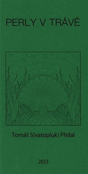Perly v trávě