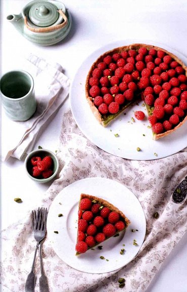 Náhled Moučníky - Moderně i tradičně