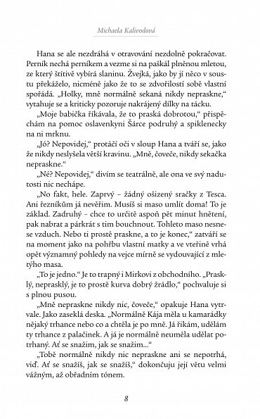 Náhled Zuzka v šatech svátečních