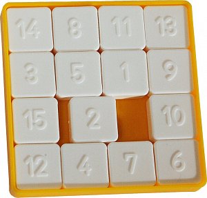 Hlavolam přesouvačka