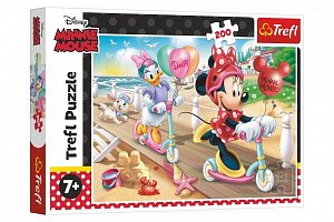 Trefl Puzzle Minnie - Na pláži / 200 dílků
